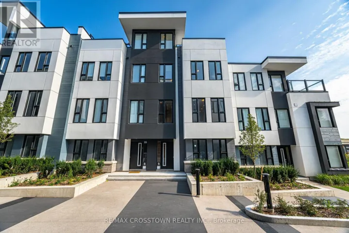 18 MARINERS PIER WAY, Orillia, Ontario L3V8P4