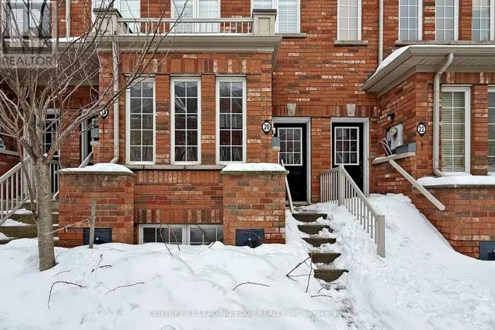 20 CARNAHAN TERRACE, Toronto (East End-Danforth), Ontario M4E0B2