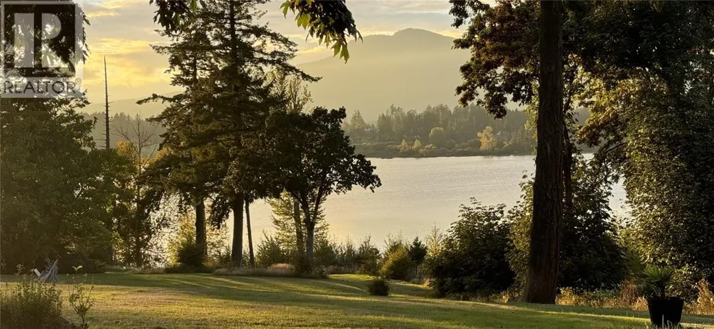 1743 Maple Bay Rd, Duncan, British Columbia V9L5N6