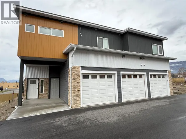937 SPILLWAY Road Unit# 104, Oliver, British Columbia V0H1T8