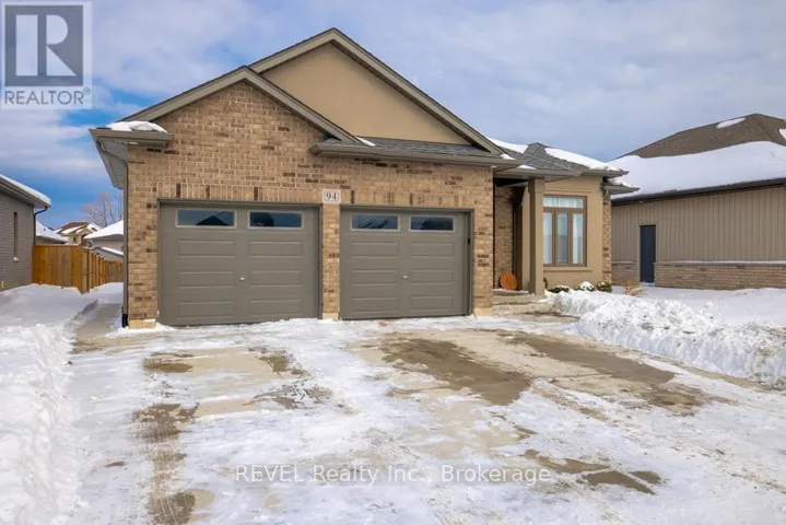 94 JULIA DRIVE, Welland (Coyle Creek), Ontario L3C0E7