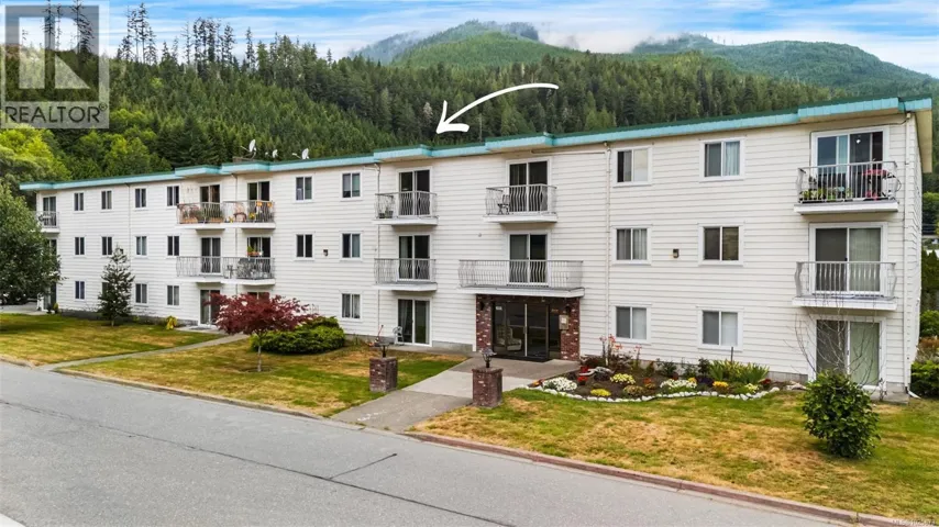 305 611 Macmillan Dr, Sayward, British Columbia V0N1A0