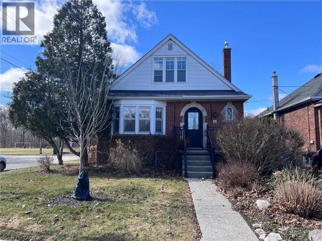 153 PARKVIEW Drive, Hamilton, Ontario L8S3Y4