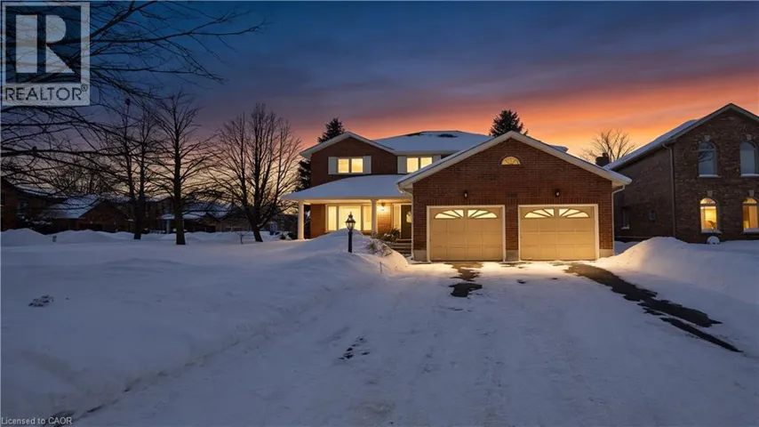 599 STONEBURY Crescent, Waterloo, Ontario N2K3R2