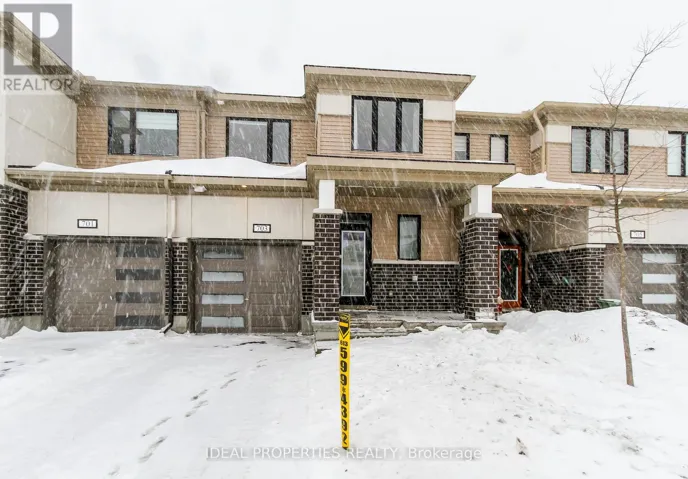 703 DERREEN AVENUE, Ottawa, Ontario K2S2Z2