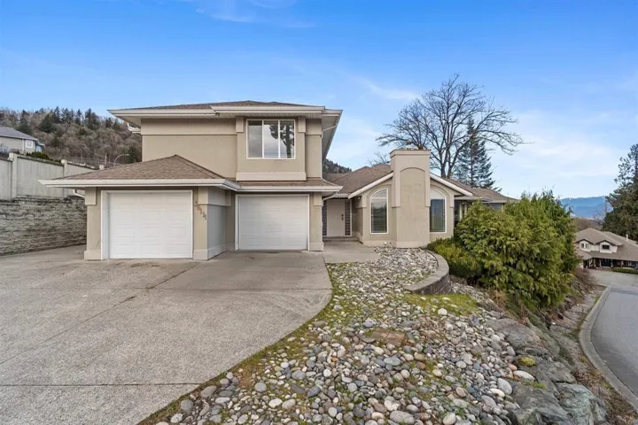 36111 SPYGLASS LANE, Abbotsford, British Columbia V3G2W7