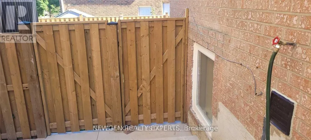 BSMNT/2 - 3080 OLYMPUS MEWS, Mississauga (Meadowvale), Ontario L5N4V7