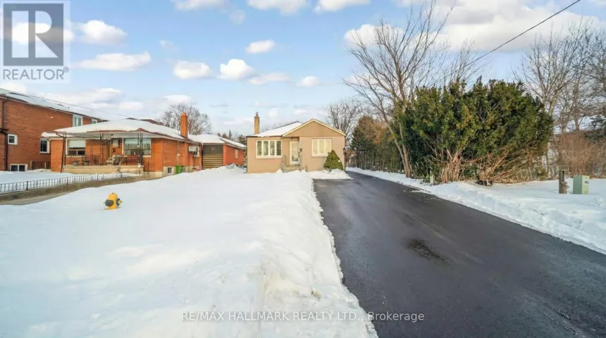 1 TUMPANE STREET, Toronto (Downsview-Roding-CFB), Ontario M3M1L5