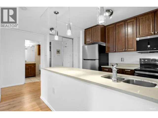 707 2008 FULLERTON AVENUE, North Vancouver, British Columbia V7P3G7