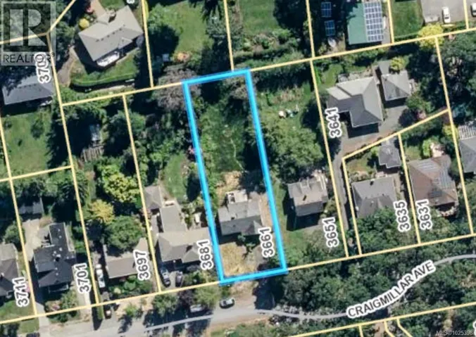 3661 Craigmillar Ave, Saanich, British Columbia V8P3H2