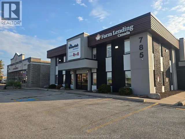 785 ST CLAIR STREET STREET, Chatham, Ontario N7L0E9