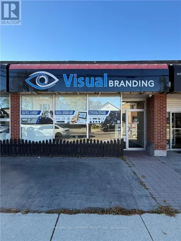 302 BRUCEDALE AVENUE, Hamilton (Inch Park), Ontario L9A1R1