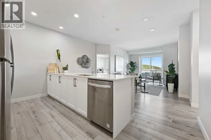 310, 255 Les Jardins Park SE, Calgary, Alberta T2C5V3