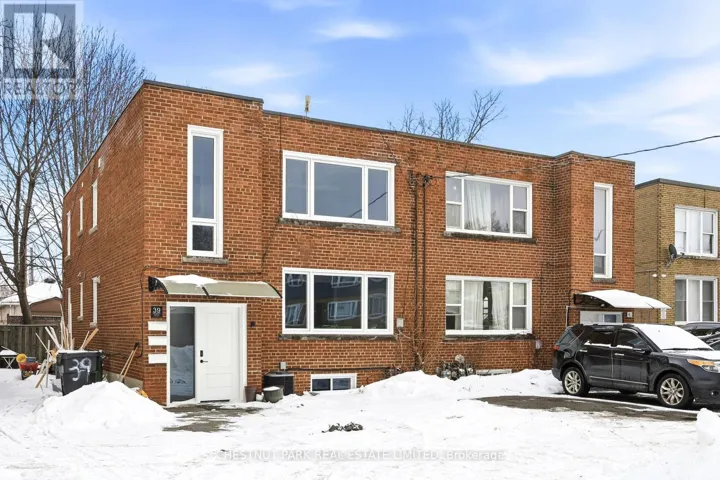 1 - 39 PENHURST AVENUE, Toronto (Stonegate-Queensway), Ontario M8Y3A9