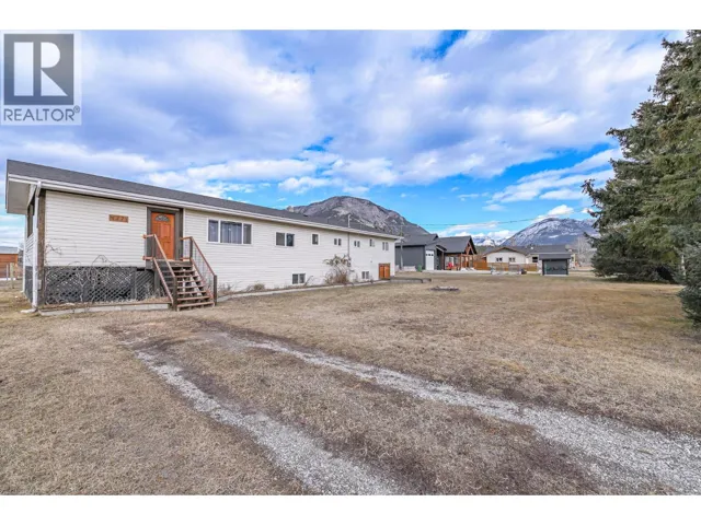 4771 BAILLIE GROHMAN Avenue, Canal Flats, British Columbia v0b1b0