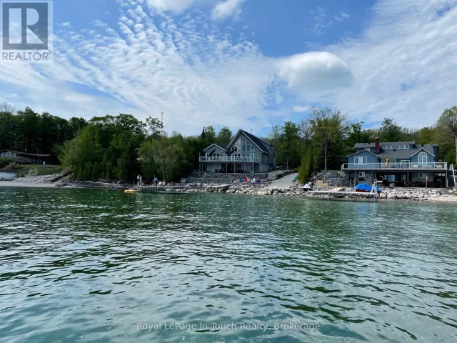 201 SAWLOG POINT ROAD, Tiny, Ontario L9M0B1