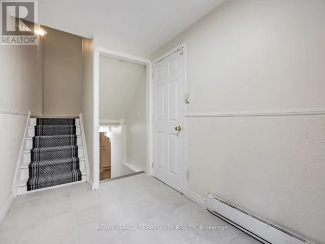 23 - 21 ROCKWOOD DRIVE, Toronto (Cliffcrest), Ontario M1M3M9