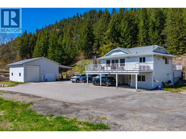 7114 Goshawk Road, Kelowna, British Columbia V1P1H9
