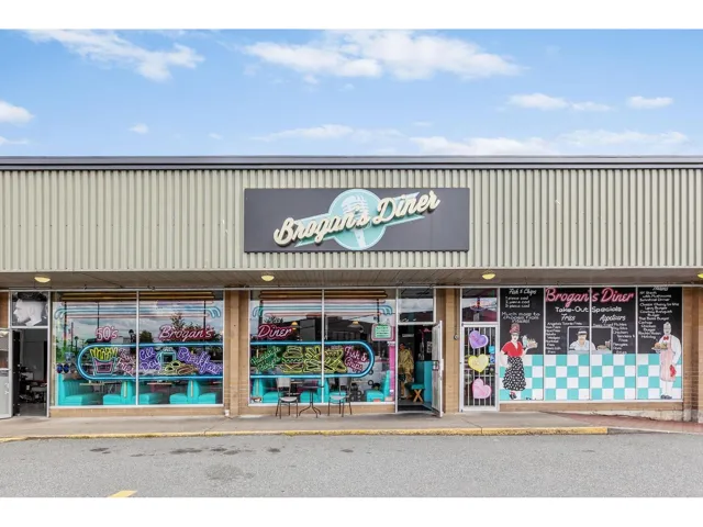 9 20555 56 AVENUE, Langley, British Columbia V3A3Y9