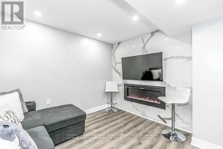 BASEMENT - 94 WEIR STREET, Bradford West Gwillimbury (Bradford), Ontario L3Z0K5