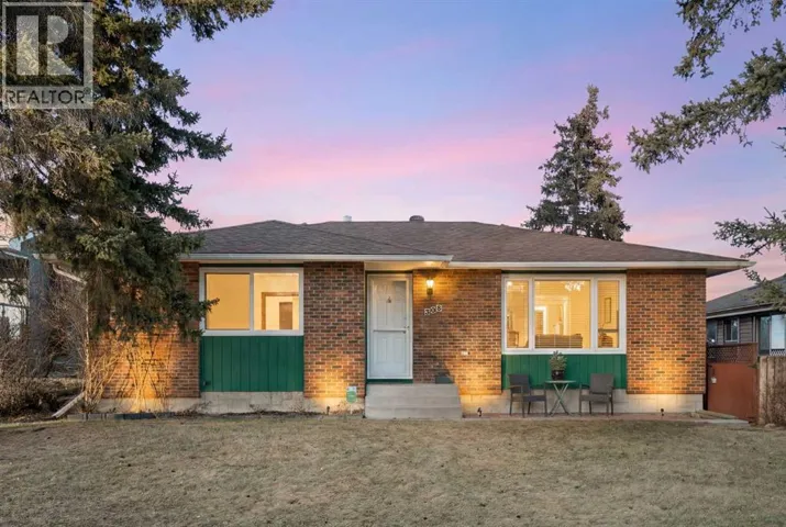 308 Hunterbrook Place NW, Calgary, Alberta T2K4V8