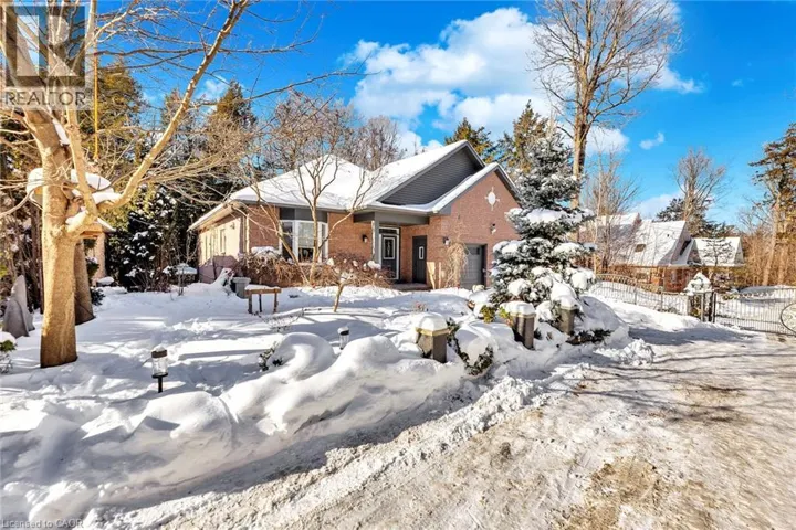 600 HENDERSON Drive, Aurora, Ontario L4G5R1