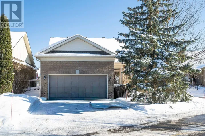 8 WATERFORD WAY, Ottawa, Ontario K2E7V4