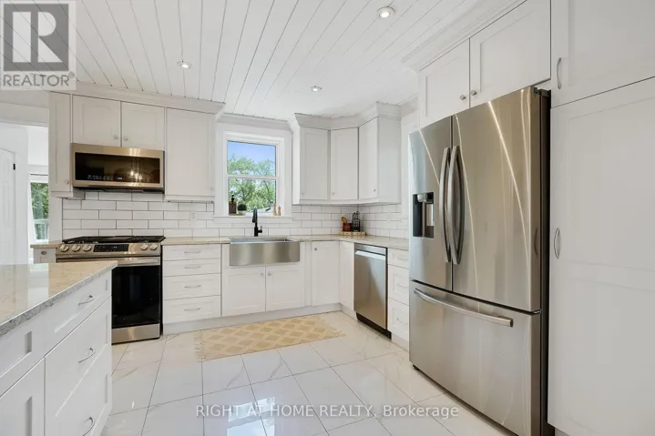 123 JOHN STREET, Kawartha Lakes (Woodville), Ontario K0M2T0