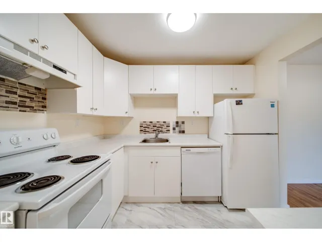 #402 1624 48 ST NW, Edmonton, Alberta T6L5P1