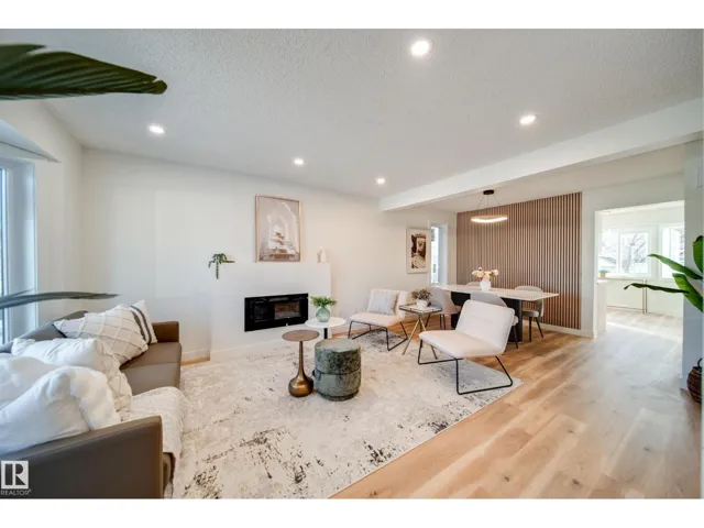 4019 37 ST NW, Edmonton, Alberta T6L6H2