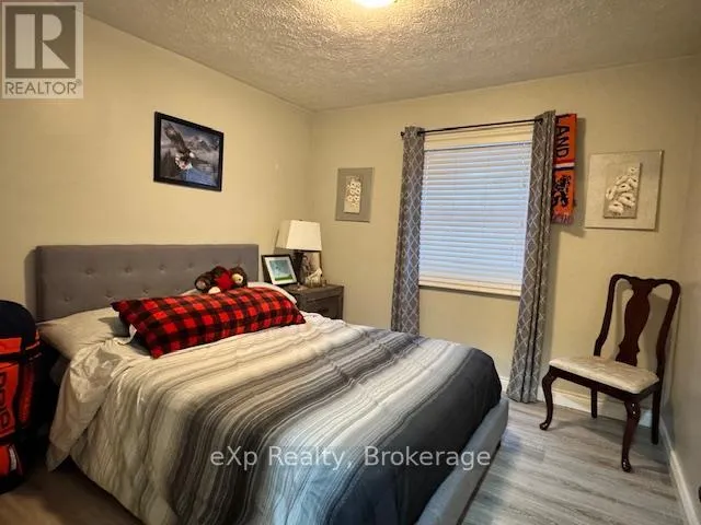 780