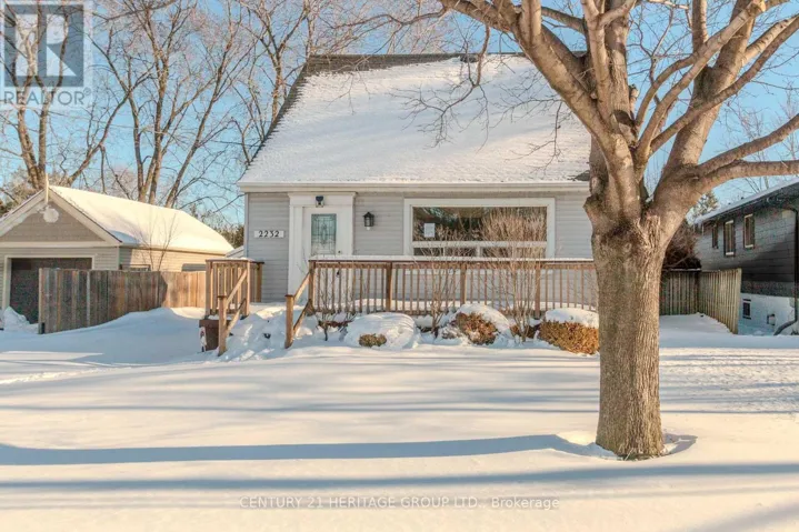 2232 QUEENSWAY DRIVE, Burlington (Freeman), Ontario L7R3T1