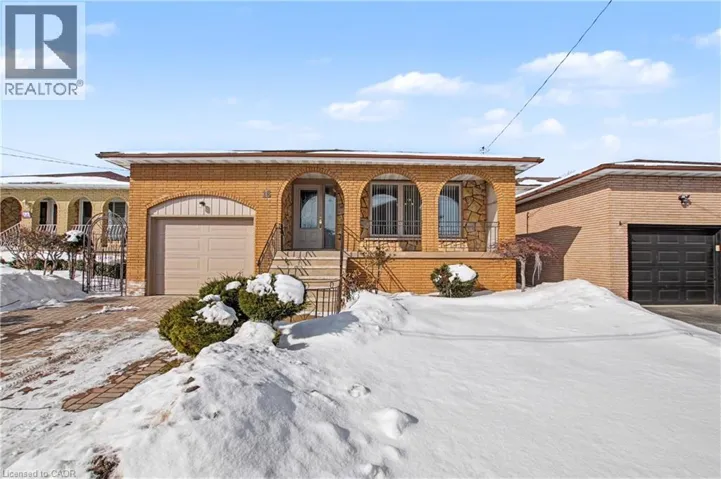 18 RIDLEY Drive, Hamilton, Ontario L8W1J2