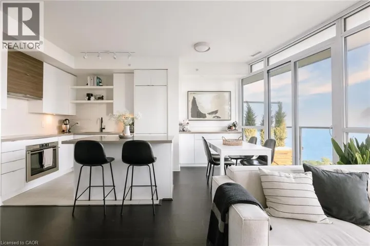 59 ANNIE CRAIG Drive Unit# 3005, Toronto, Ontario M8V0C4