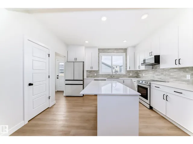 2332 159 ST SW, Edmonton, Alberta T6W5K5