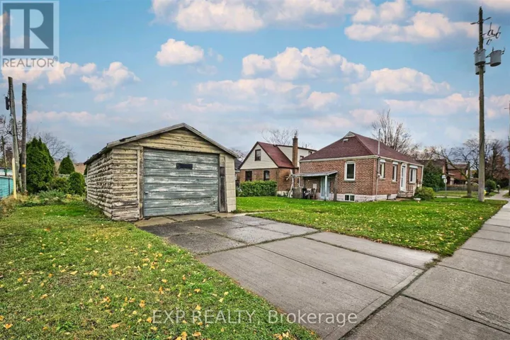 414 MELROSE STREET, Toronto (Mimico), Ontario M8Z1H1