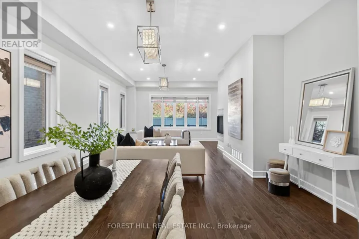 392 FARRELL ROAD, Vaughan (Patterson), Ontario L6A4W8