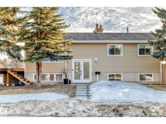 6111 18 AV NW NW, Edmonton, Alberta T6L1M9