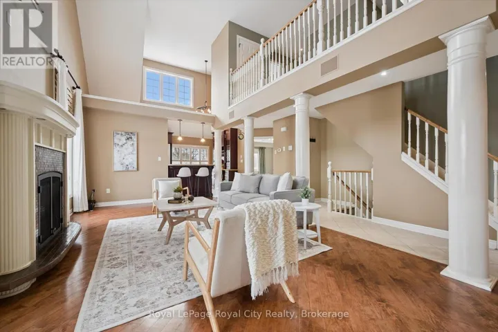 108 MCARTHUR CRESCENT, Guelph (Pineridge/Westminster Woods), Ontario N1L1S3
