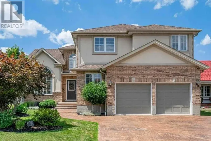 LOWER - 2 FORFAR COURT, Kitchener, Ontario N2B3T5