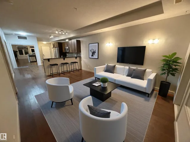 #213 10811 72 AV NW, Edmonton, Alberta T6E1A4