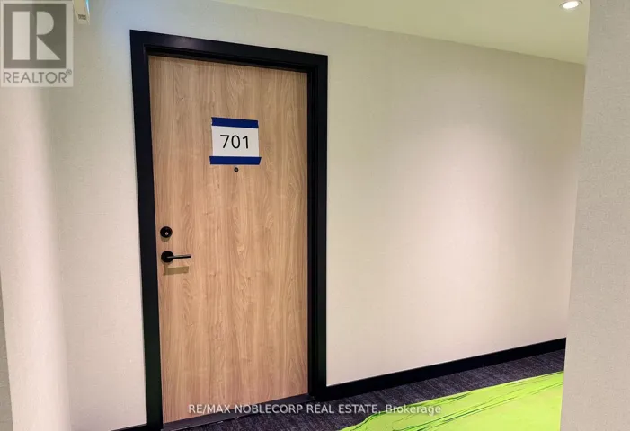 701 - 801 THE QUEENSWAY, Toronto (Stonegate-Queensway), Ontario M8Z1N4