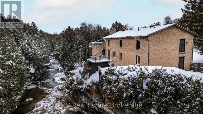 6 MILLRIDGE ESTATE PRIVATE, Centre Wellington (Elora/Salem), Ontario N0B1S0