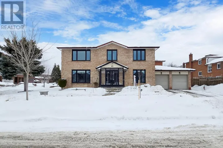 43 TRIANGLE VILLAS DRIVE, Toronto (Steeles), Ontario M1W3L1