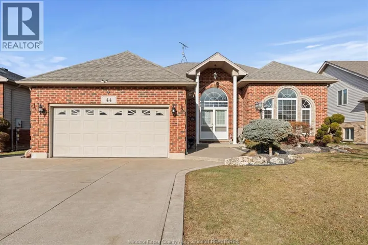 44 Whelan, Amherstburg, Ontario N9V4A5
