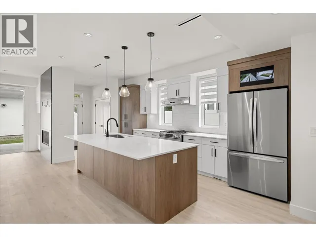 840 Grenfell Avenue Unit# 3, Kelowna, British Columbia V1Y5J4