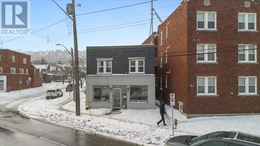 1548 KING STREET E, Hamilton (Delta), Ontario L8K1S9
