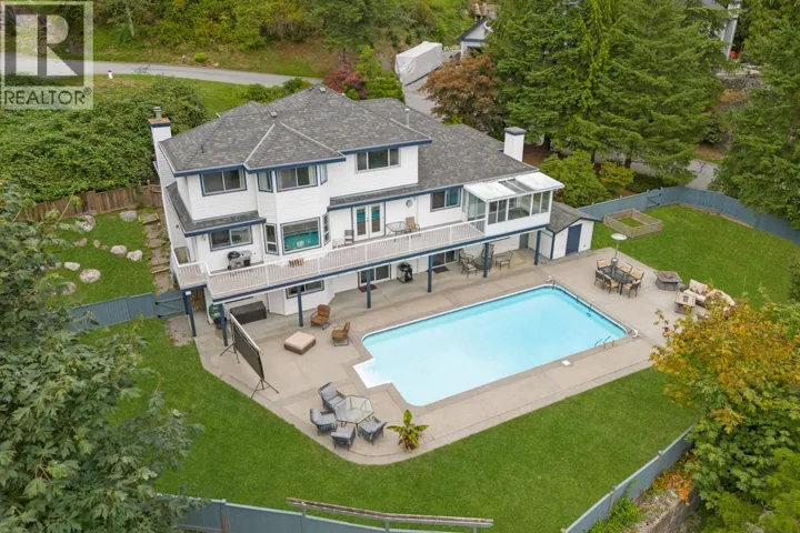 15333 SHERIDAN DRIVE, Pitt Meadows, British Columbia V3Y2T9