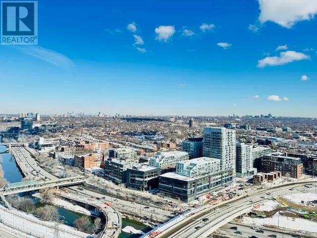 2705 - 170 BAYVIEW AVENUE, Toronto (Moss Park), Ontario M5A0M4