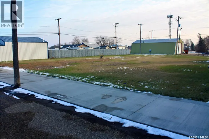 402 Second STREET, Dundurn, Saskatchewan S0K1K0